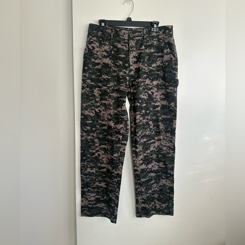 White Fox Boutique Women's Camouflage Straight Leg camo pants